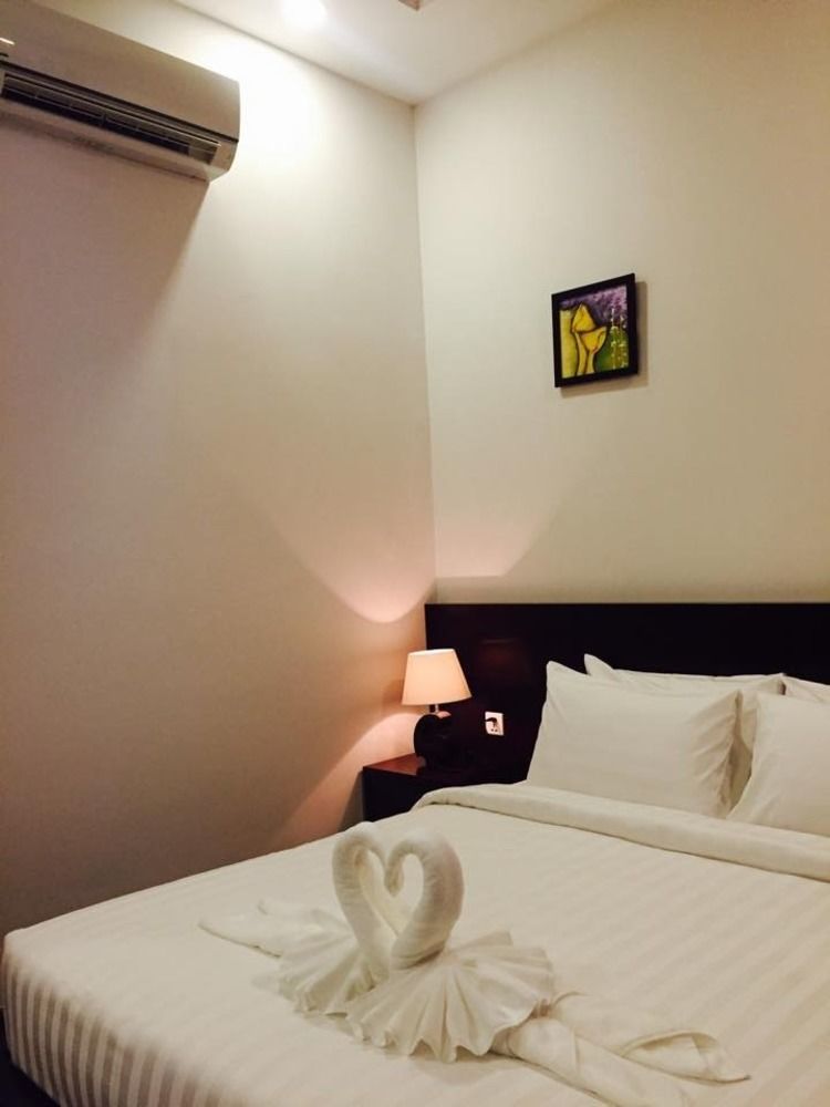 Golden Apple Hotel - Airport Phnom Penh Esterno foto