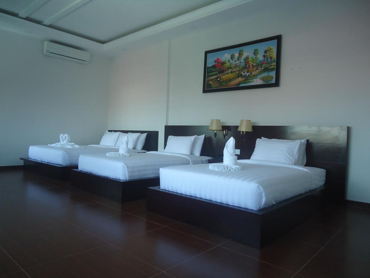 Golden Apple Hotel - Airport Phnom Penh Esterno foto
